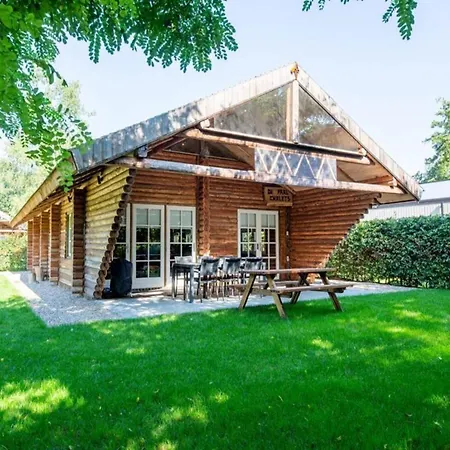 Spacious Wooden With Covered Terrace * Baarle-Nassau