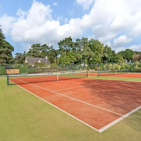 Vakantiehuis Spacious Wooden With Covered Terrace Nr 723